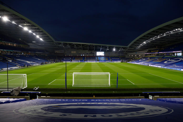 La Premier League tomará medidas enérgicas contra los porteros que «simulan lesiones» con una nueva regla de prueba.