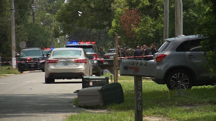 'It's just tragic': Quadruple shooting on Susie Street leaves woman dead, three injured