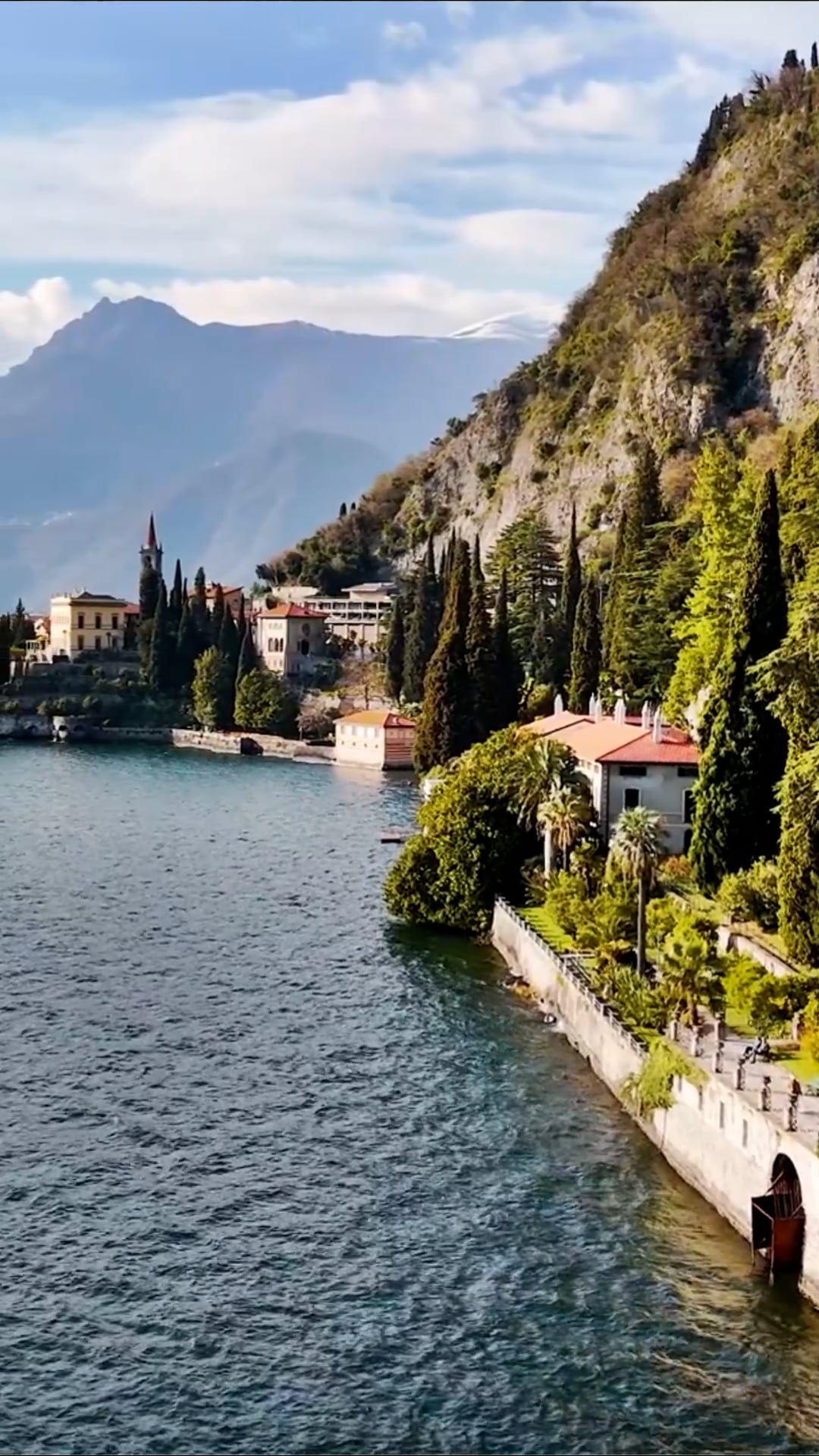 Droneflyvning over Varenna, Comosøens fantastiske landsby