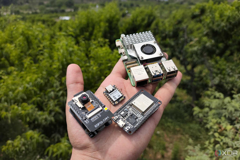 I wasted money on a Raspberry Pi when an $8 ESP32 could run half my DIY ...
