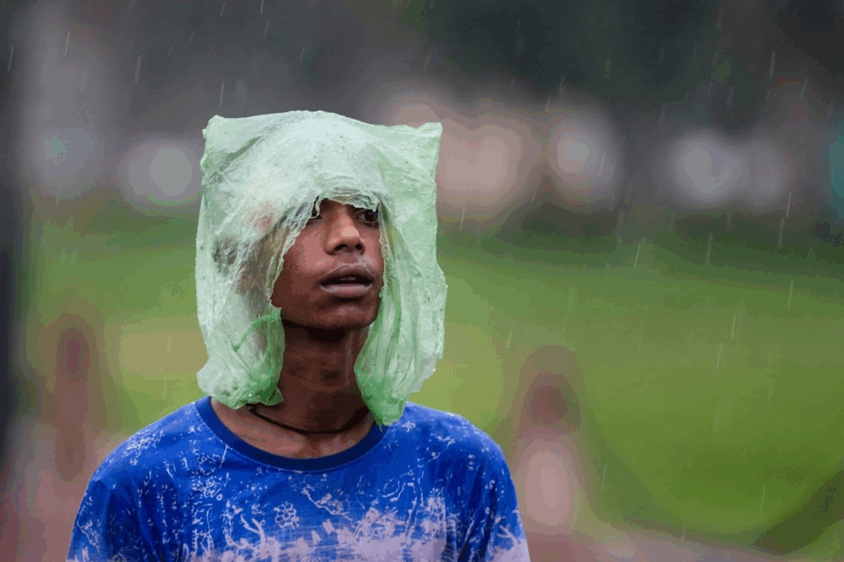 Heavy rain batters parts of Delhi-NCR, IMD issues yellow alert; AQI ...
