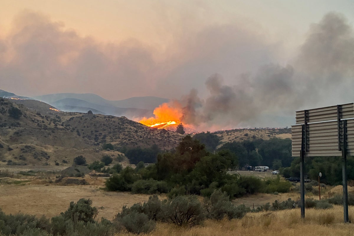 Major interstate closed for 70 miles as firefighters tackle wildfire