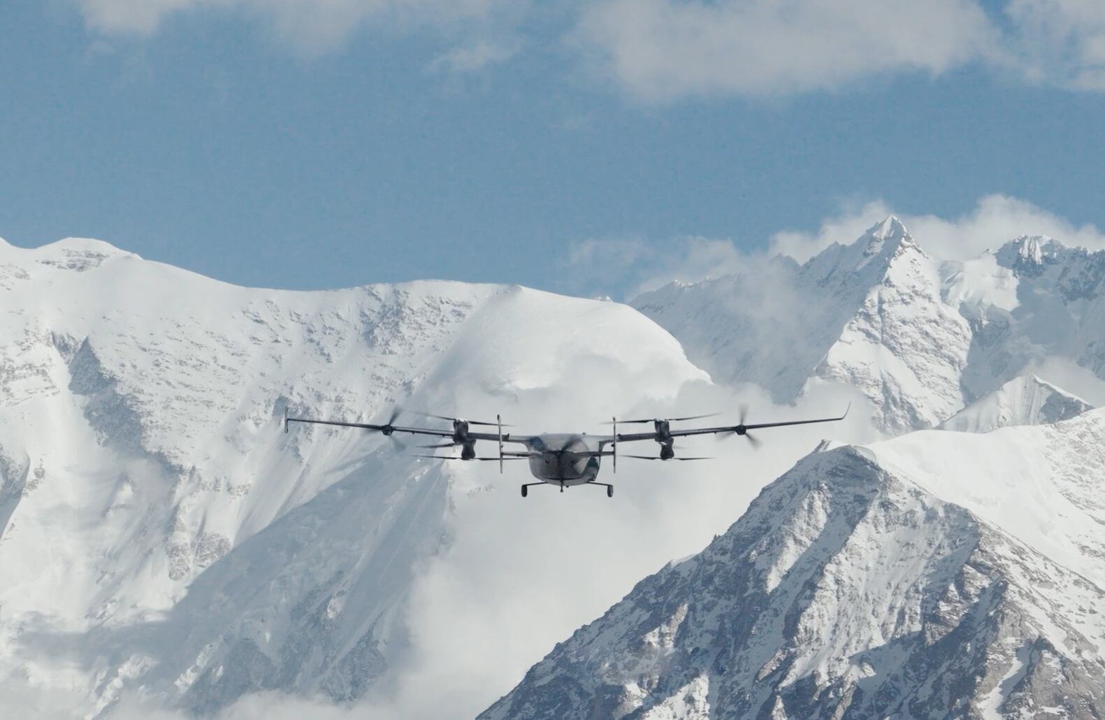 US.-China drone race unfolds on Everest