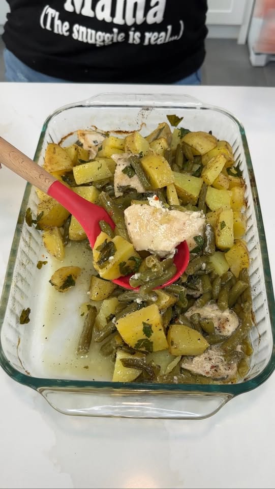 Easy one pan chicken and potatoes dinner