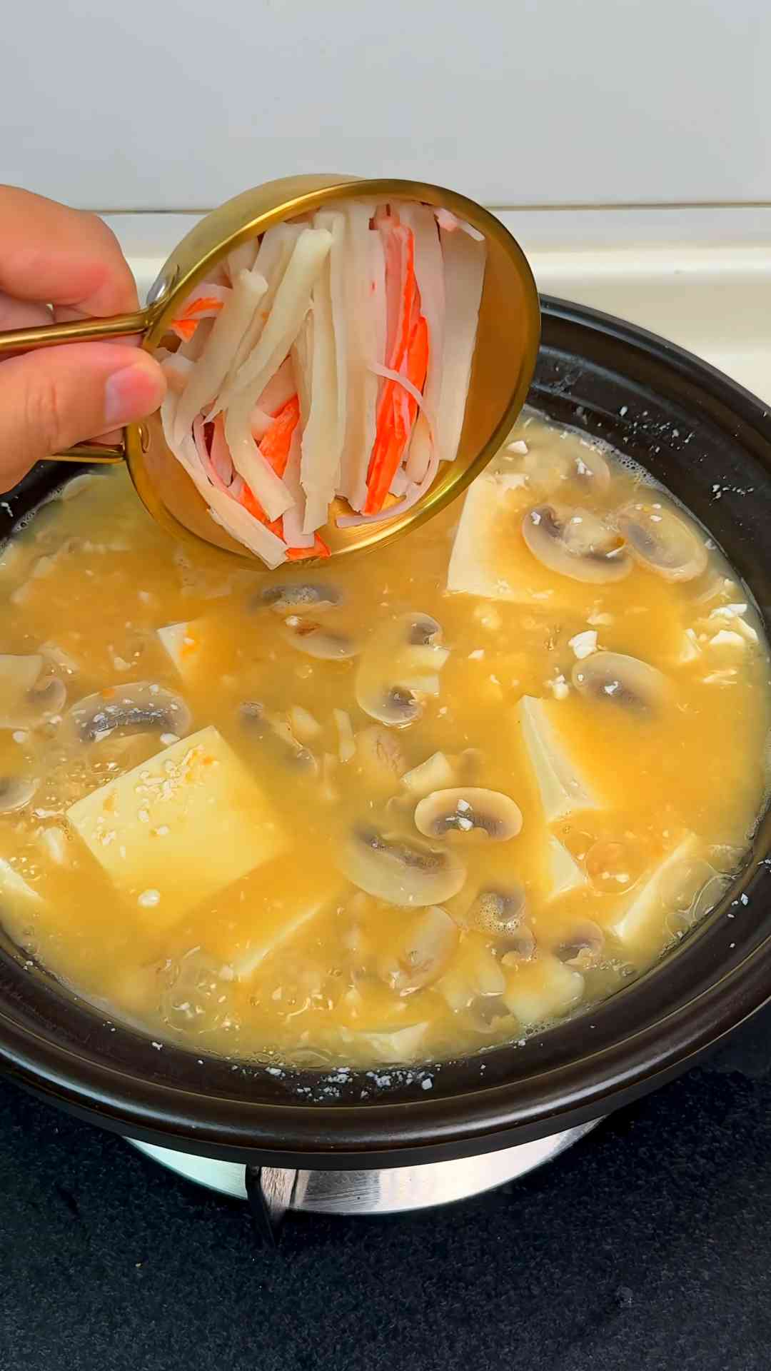 The clay pot cooking method that creates deep flavor