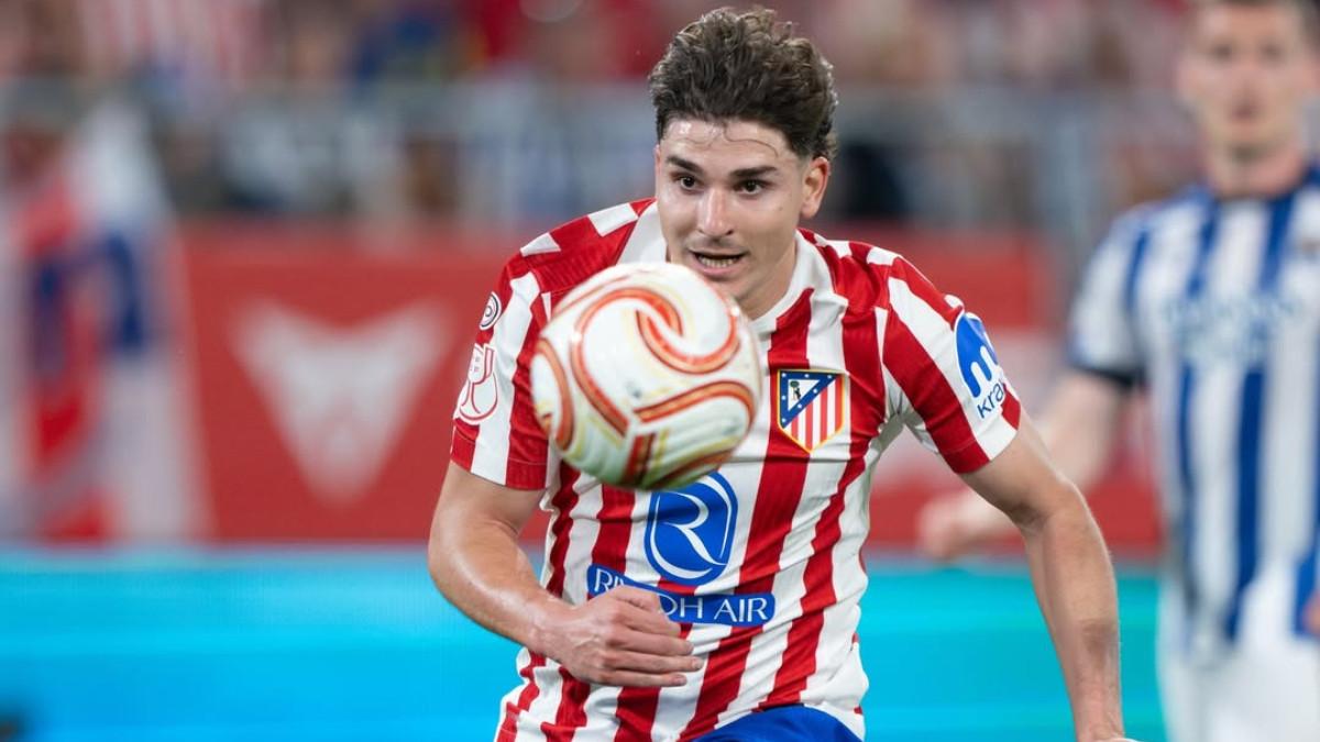 Potret Julian Alvarez bersama Atletico Madrid saat melawan Real Sociedad pada Minggu (19/4/2026). (Instagram@juliaanalvarez)