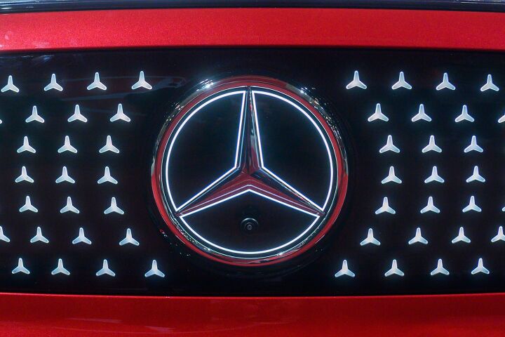 Congress places Mercedes-Benz and Volvo in awkward position