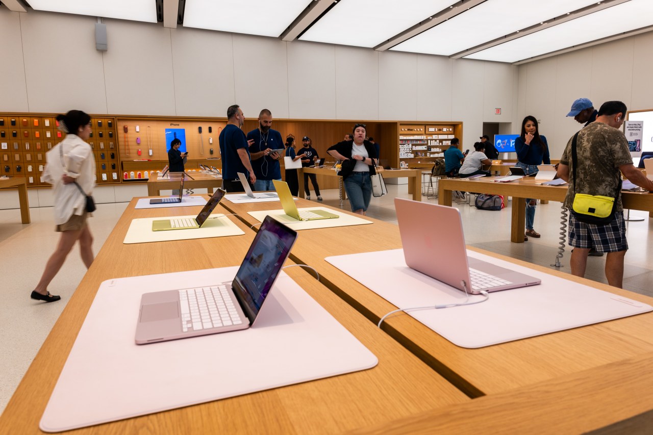 Apple launches product leasing program through Klarna