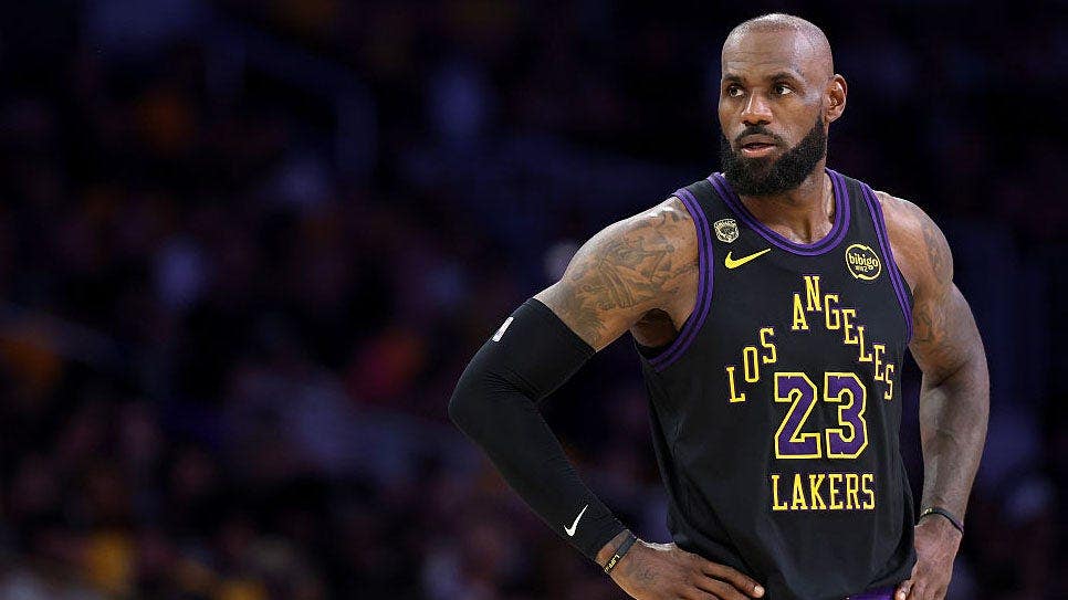Shaquille O'Neal offers rebuttal for NBA fans claiming LeBron James is ...
