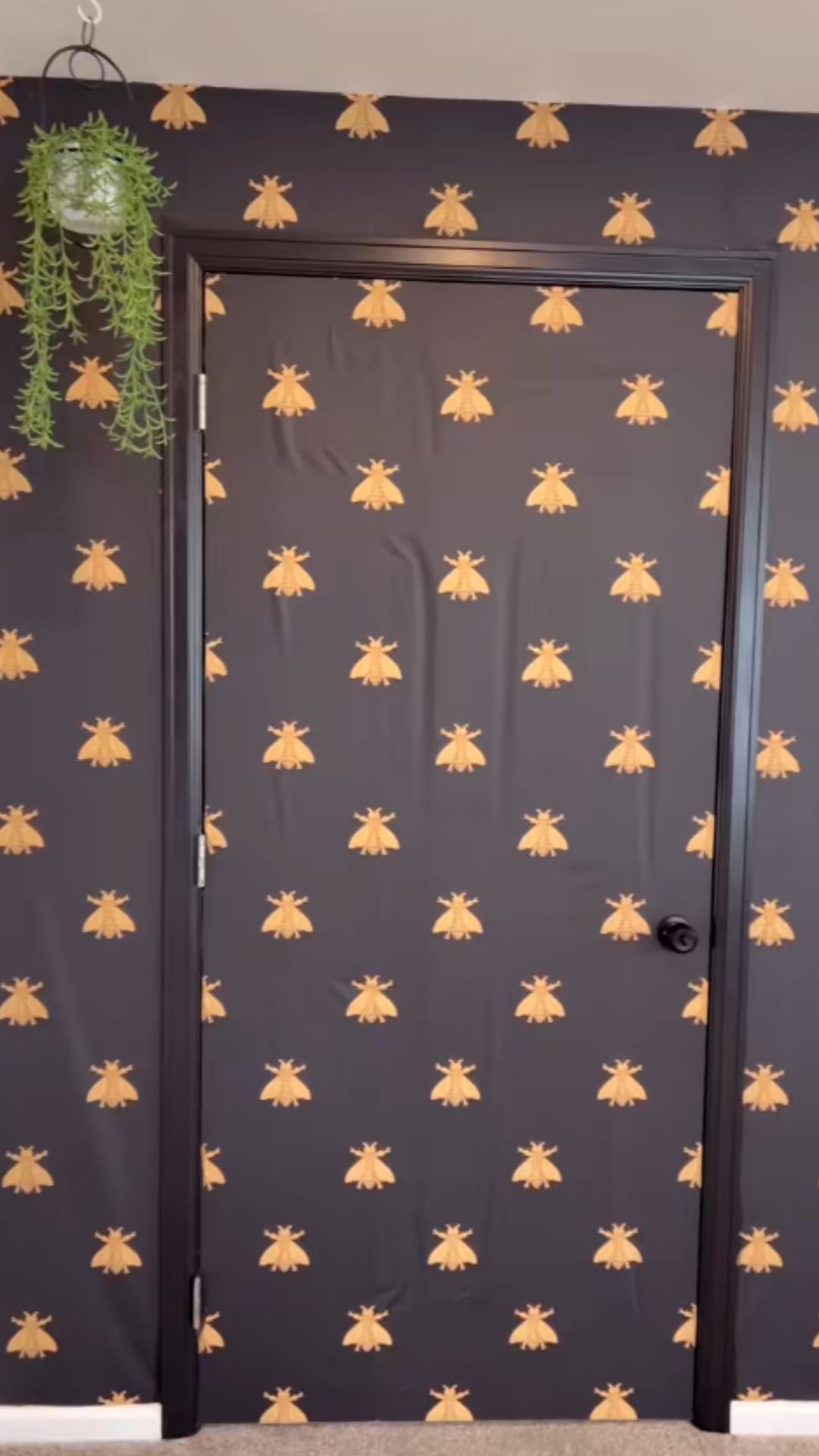 Luxury bedroom decor: The impact of a beautiful wallpaper design