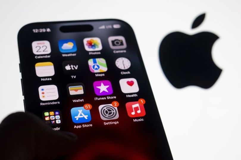 iPhone users warned to install new security update before using online ...