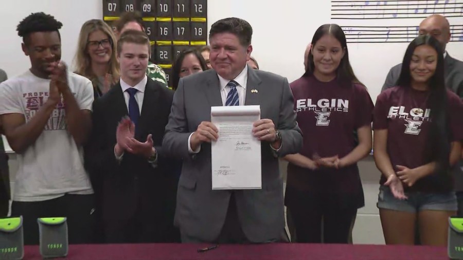 Governor Pritzker signs statewide cell phone ban for Illinois schools