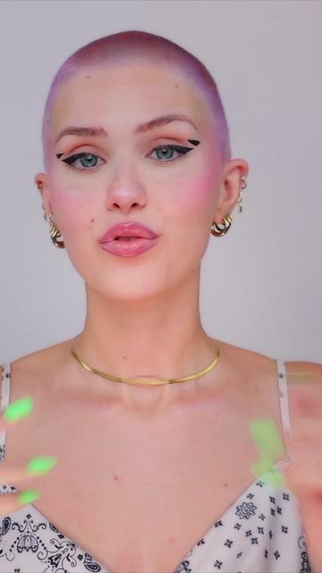 turning-a-plain-blonde-wig-into-dimensional-rainbow-hair