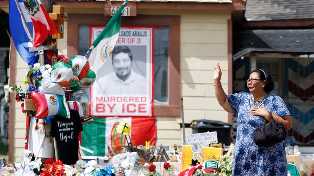 Judge orders release of key witness in ICE shooting