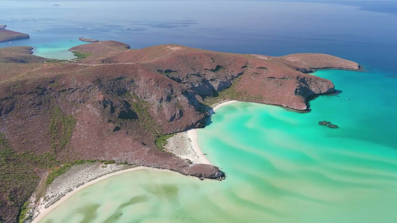 Puerto Balandra, Mexico: Drone views of turquoise bays