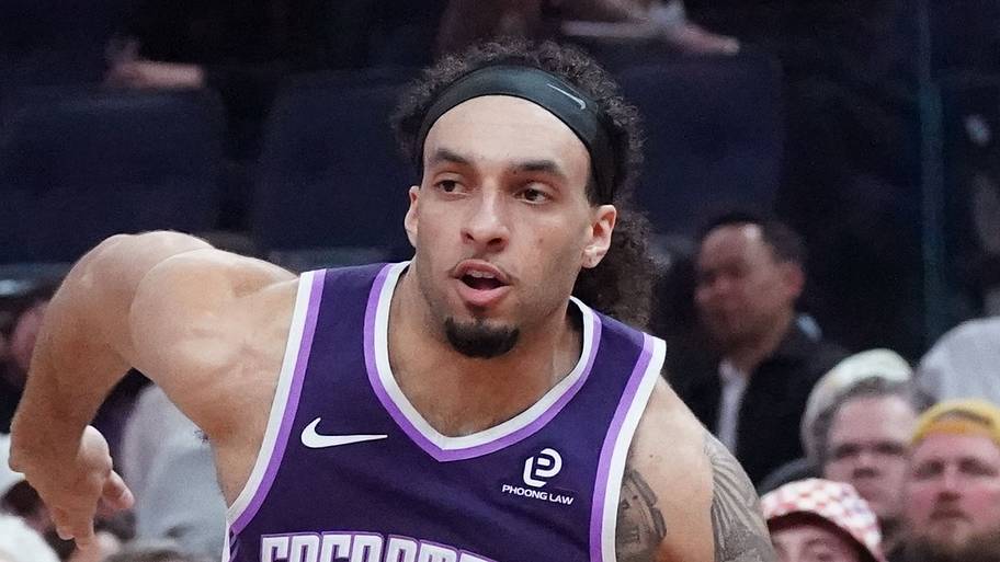 Why didn't Devin Carter fit in with the Kings' Beam Boys?