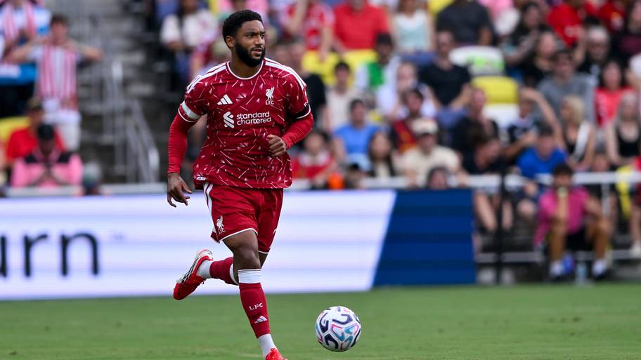 Jul 25, 2026; Nashville, Tennessee, USA; Liverpool defender Andy Robertson (26) dribbles the ball against against Sunderland during the first half of a friendly at GEODIS Park. Mandatory Credit: Steve Roberts-Imagn Images | IMAGN IMAGES via Reuters Connect