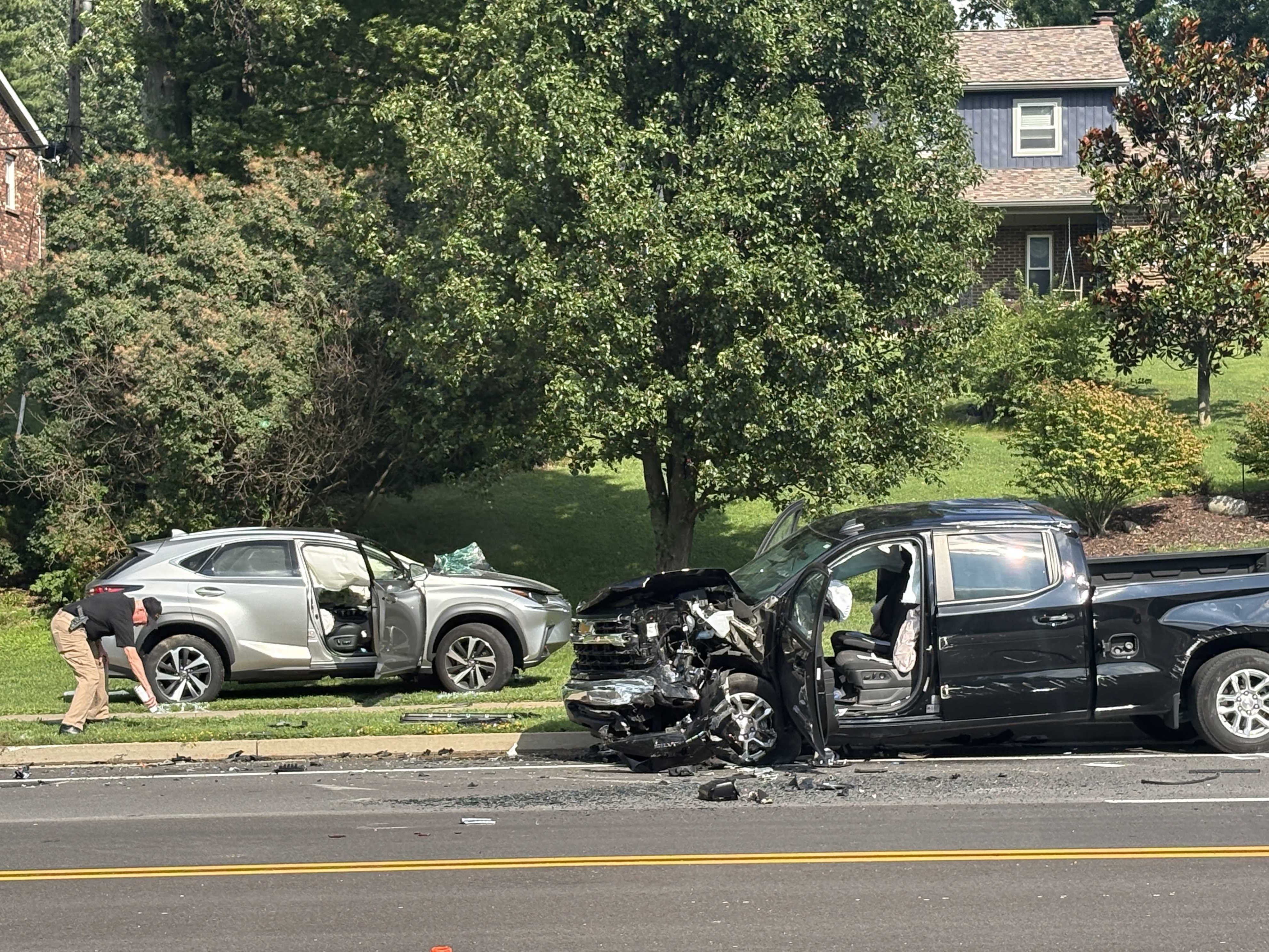 Police: Truck driver killed in head-on crash with SUV in Edgewood