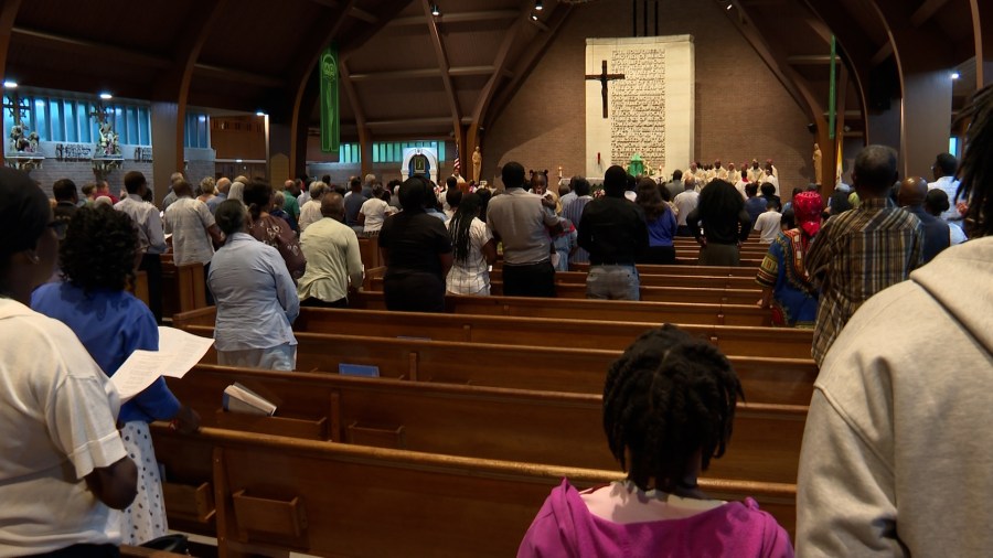 Takoma Park church holds mass of solidarity for Haitian community as TPS expires