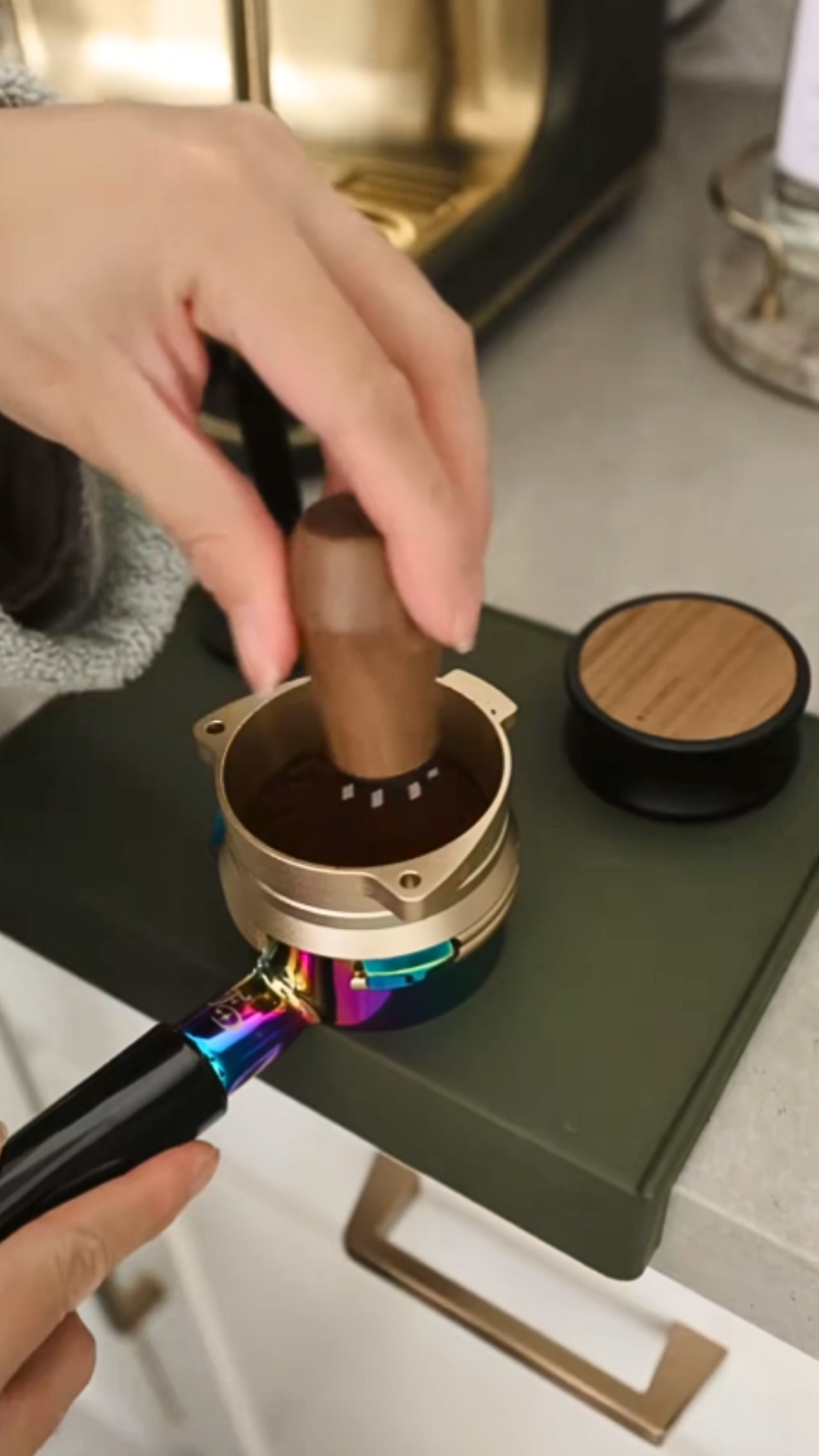 Manual puck prep with Breville Touch Impress
