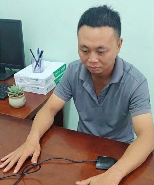Cha dượng đánh bé trai 'chấn động não' bị tạm giữ