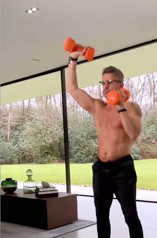 Build stronger muscles and boost your workout with one move