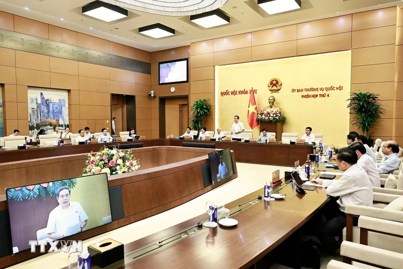 Đẩy nhanh tiến độ hoàn thiện thể chế, tháo gỡ các điểm nghẽn