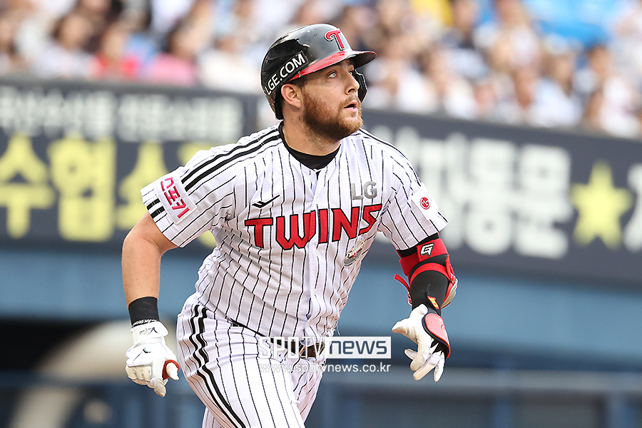 '45홈런 페이스' LG 복덩이 맞네! 오스틴 3년 연속 30홈런 폭발→KBO 역대 9번째 위업 달성