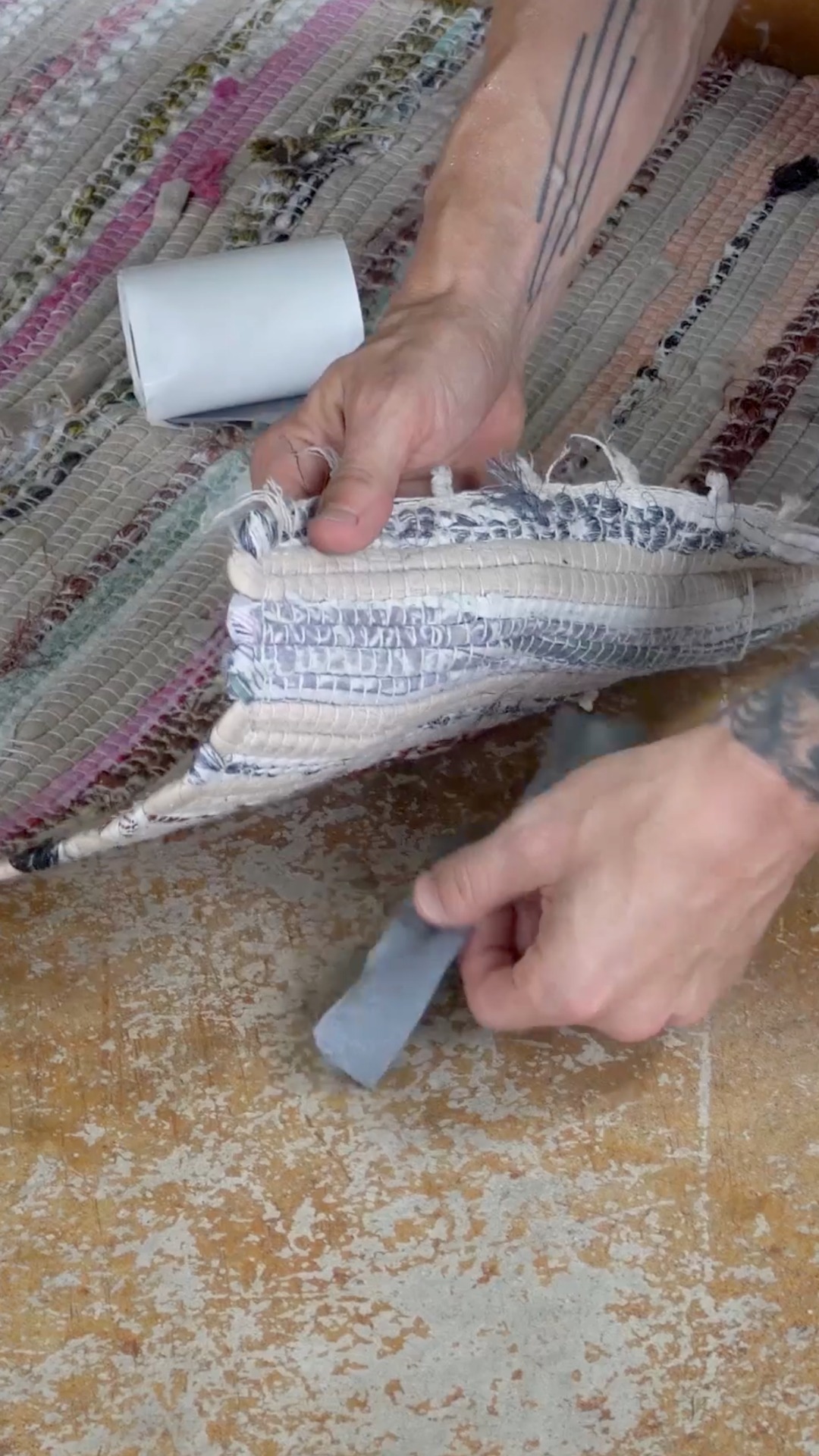 Flex Seal Power Putty rug test