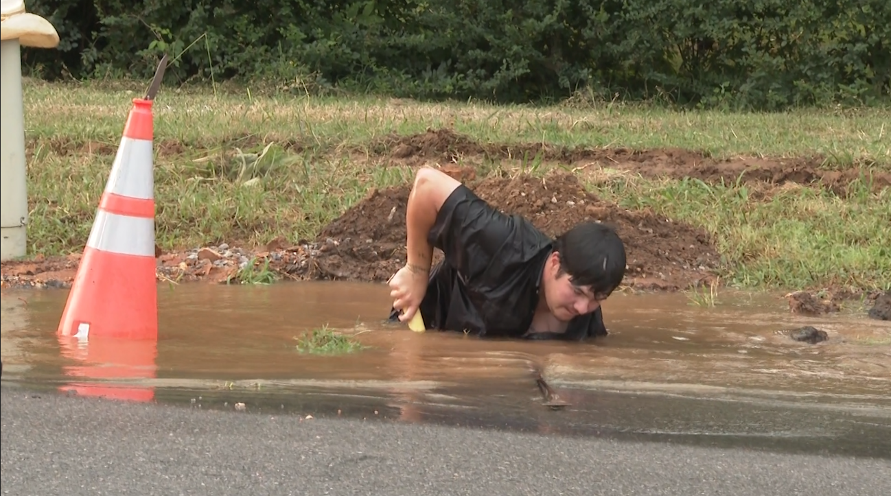 Water main breaks disrupt service in Gravette