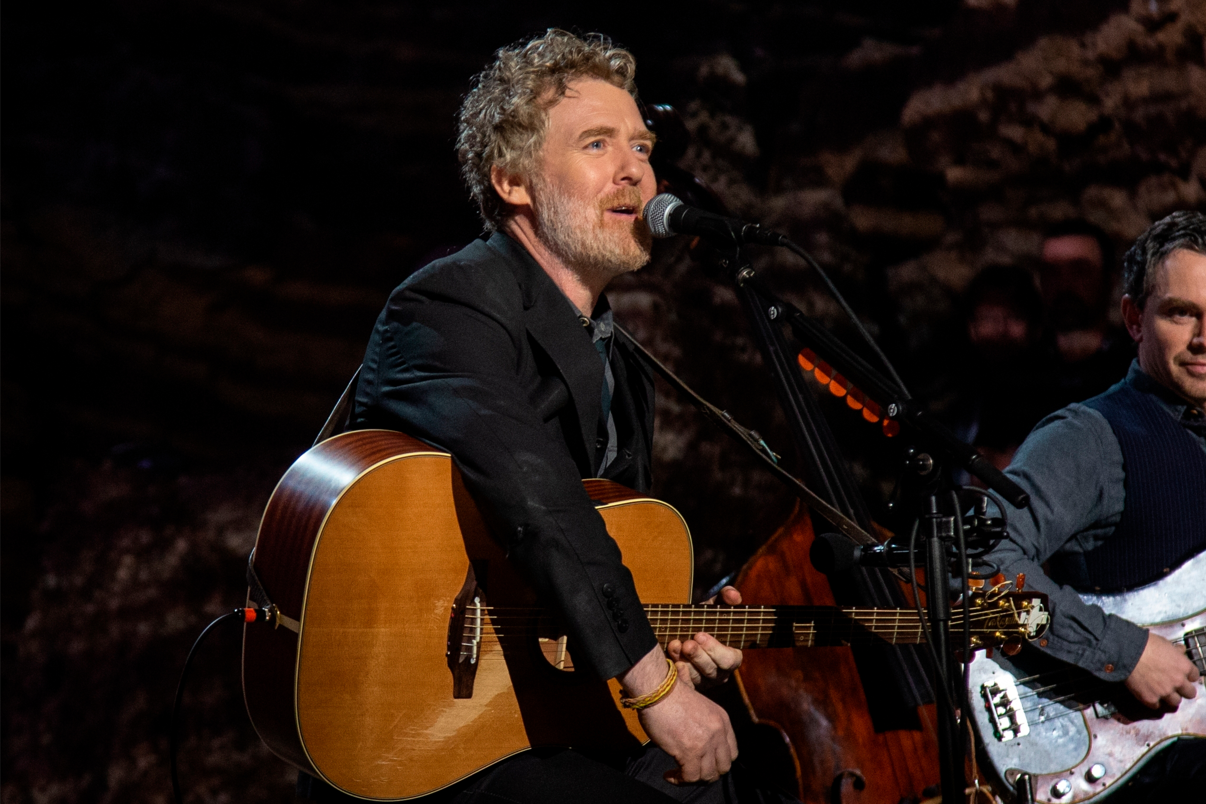 Oscar-winning Irish musician Glen Hansard dies at 56
