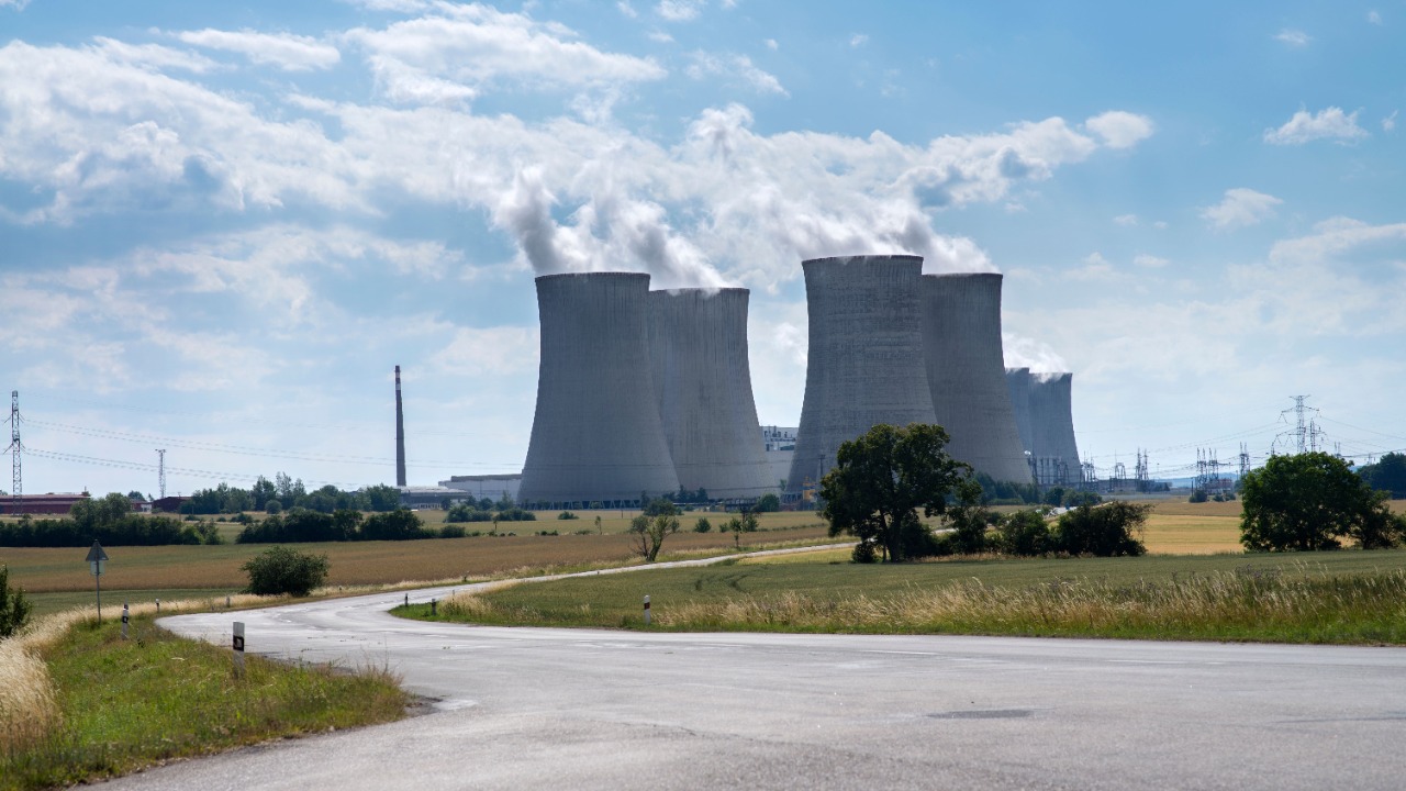Big Tech is betting on tiny nuclear reactors to feed its power-hungry ...
