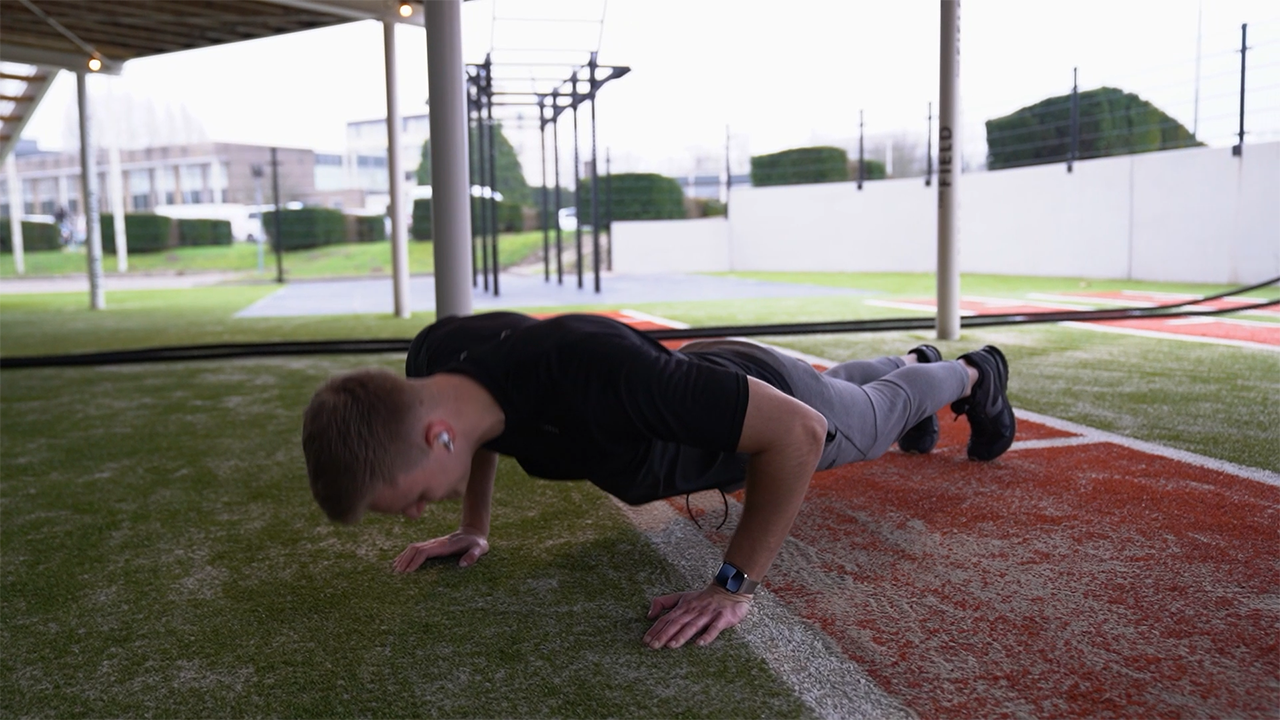 Building strength with controlled push-up exercise repetitions