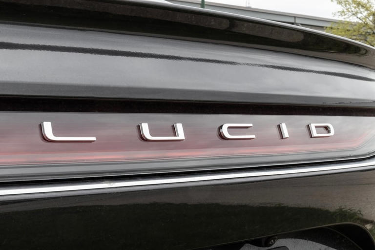 Is Lucid stock a buy after Prince Al Waleed takes 19.5M share stake?