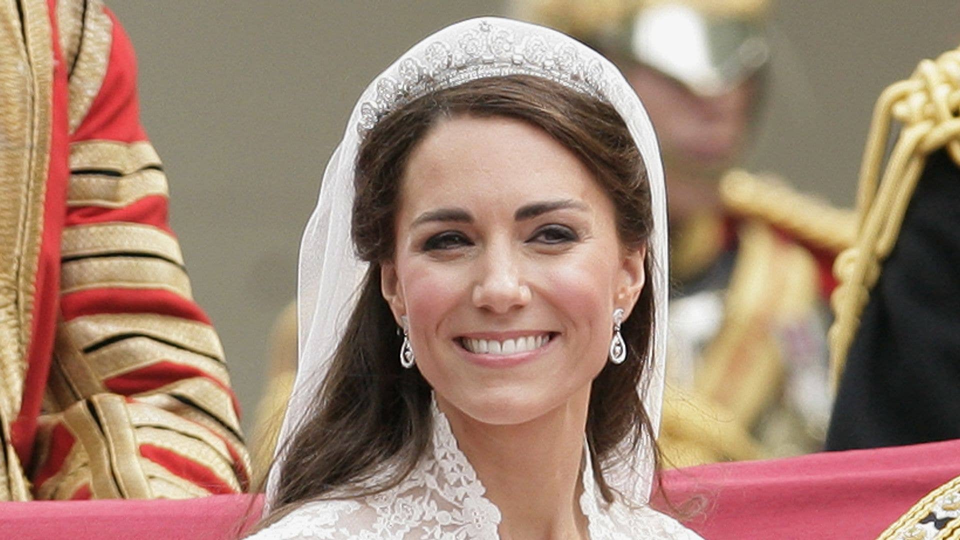 Isabel von Habsburg-Lothringen channels Princess Kate in lacy wedding ...