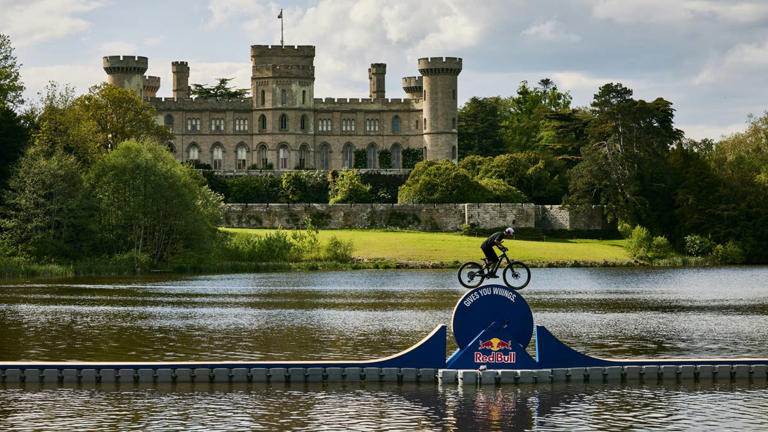 Danny MacAskill & Kriss Kyle attempt 'impossible' MTB obstacle course