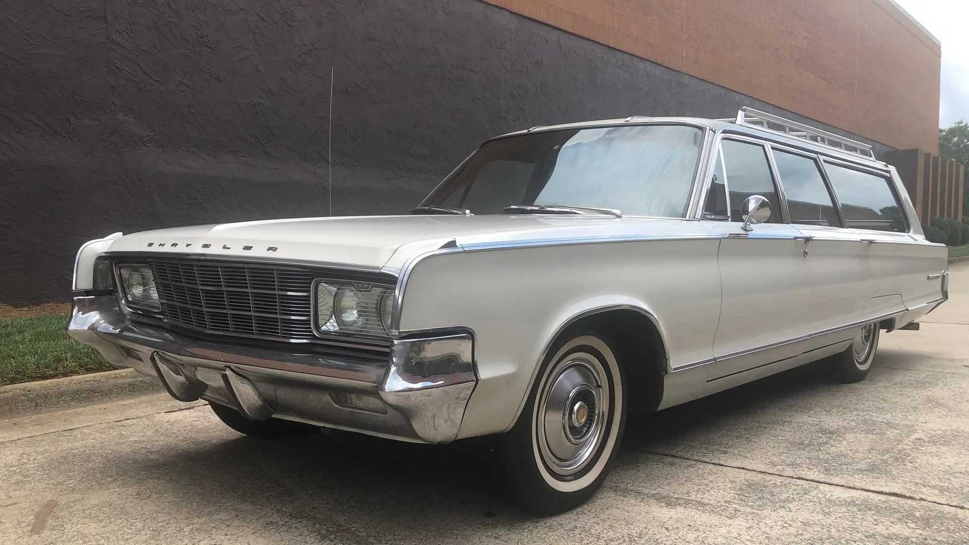 1965 Chrysler New Yorker Town & Country Wagon front three-quarter