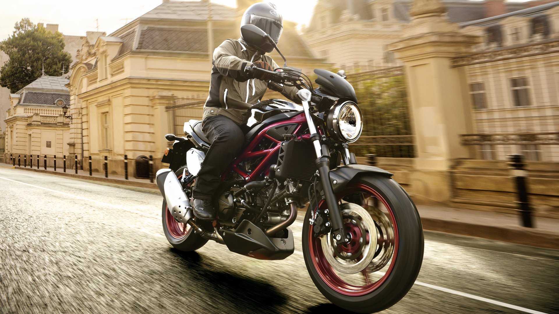 2024 Suzuki SV650 accelerating front third quarter view