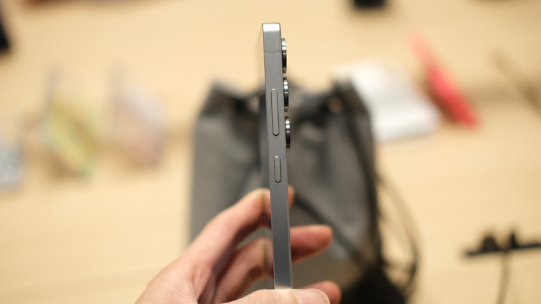 Showing the side buttons on the side of a Samsung phone.