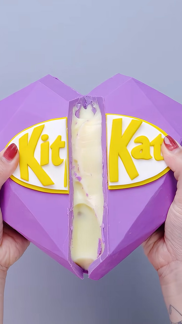 The most creative geometric purple heart dessert recipe ever