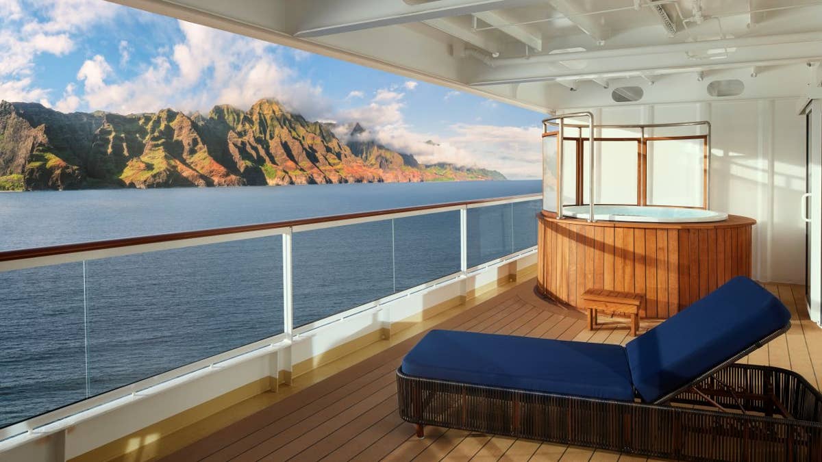 6---ncl-poa-deluxeowner039ssuitewithlargebalcony-balcony-s5