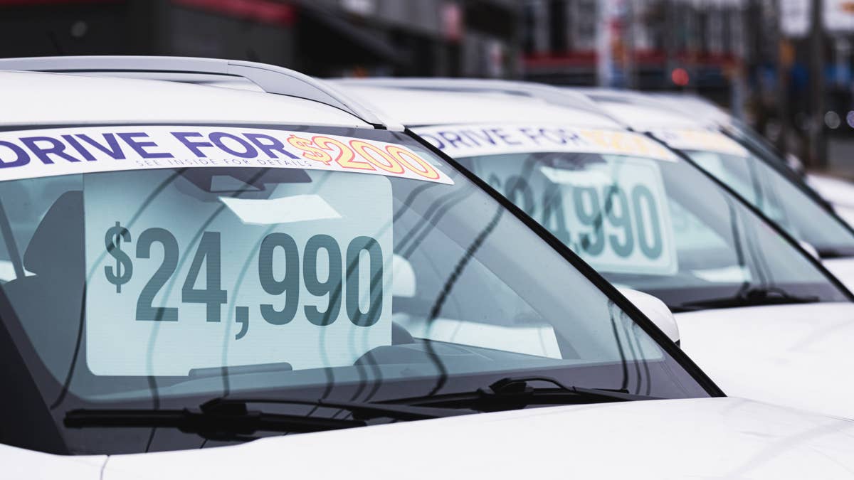 America's Car-Mart cuts 40% of its locations, issues serious warning