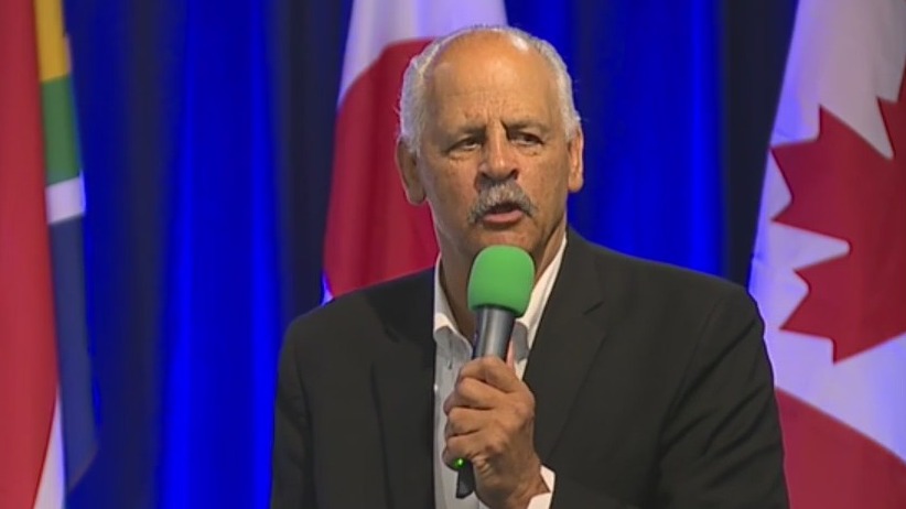 Stedman Graham speaks in High Point during Commander Peace Academy ...