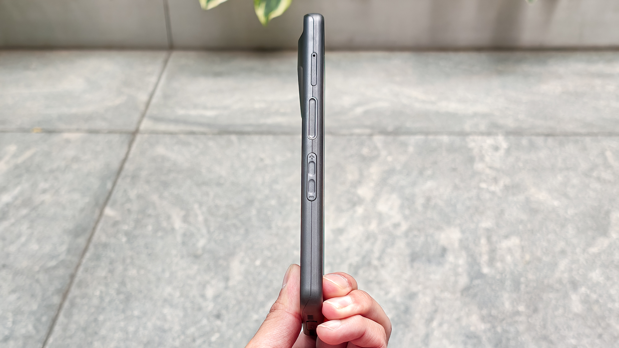 Sonim XP Pro Thermal showing its thinness.