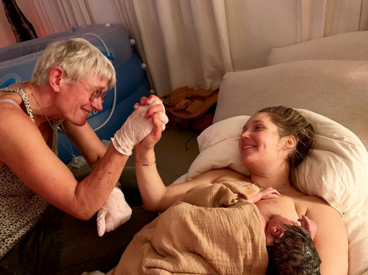 Achter de zwangerschap van Rens Kroes schuilt een bewogen liefdesverhaal