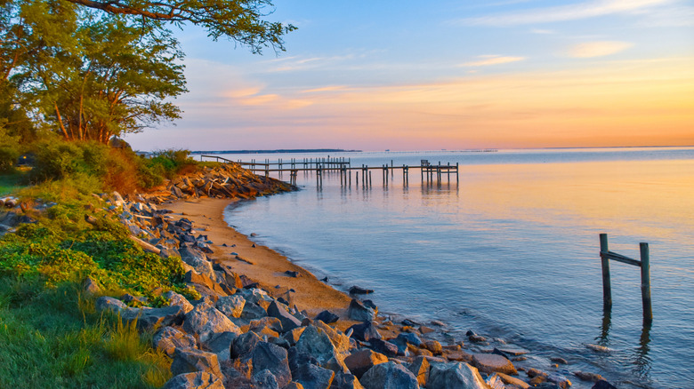Maryland's laid-back island community is a cute Chesapeake Bay day trip with fishing, seafood, and historic sites