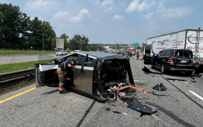 10 hurt, Tesla Cyber Truck split in half in Silver Spring multi-vehicle crash: Police