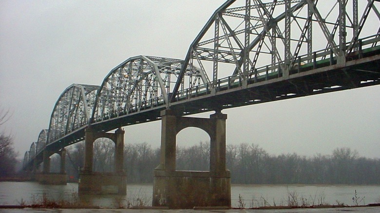 The Henry Bridge crossing the Illinois River at Henry, Illinois