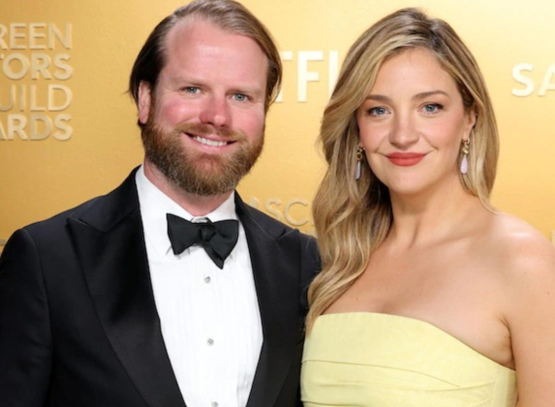 The Bear star Abby Elliott files for divorce after nearly 10 years of marriage
