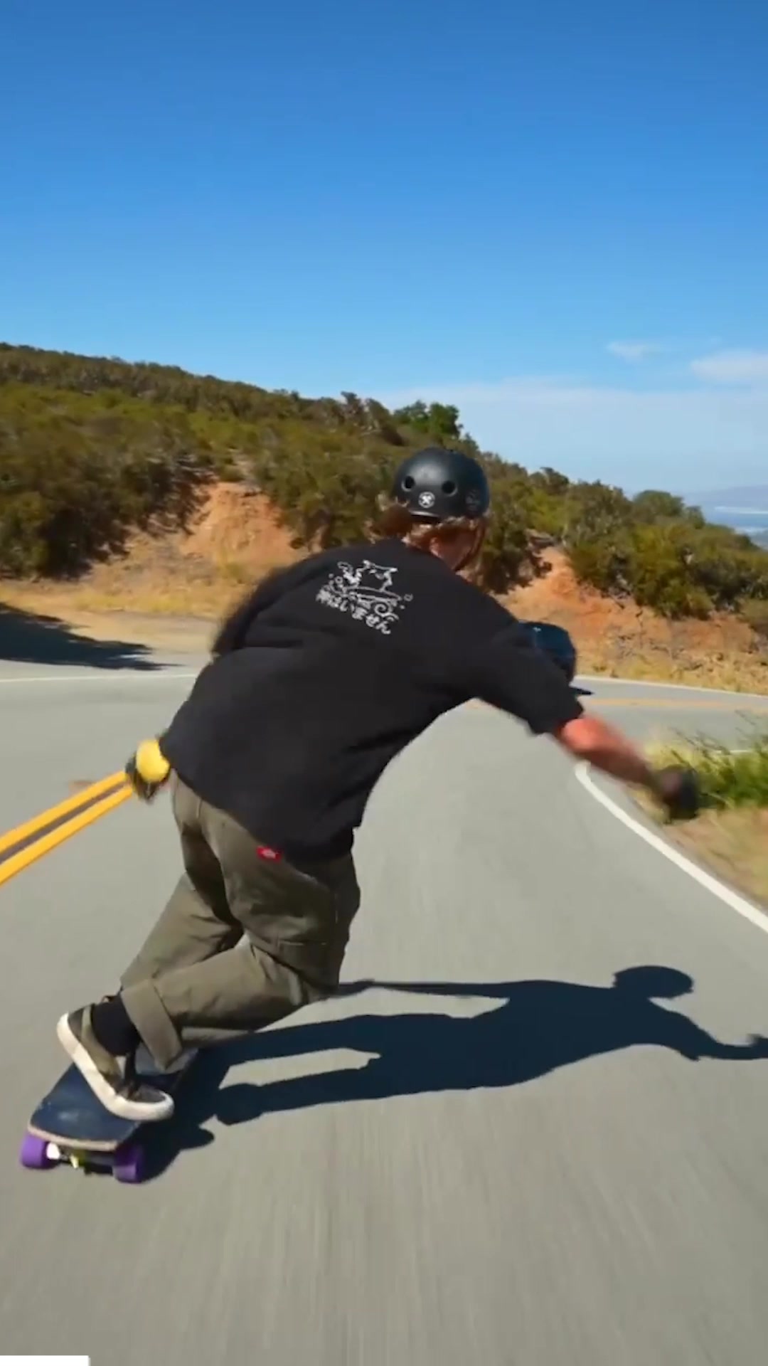 Tristin Lauren’s 50+ mph downhill skate: Speed drifting & pro ...